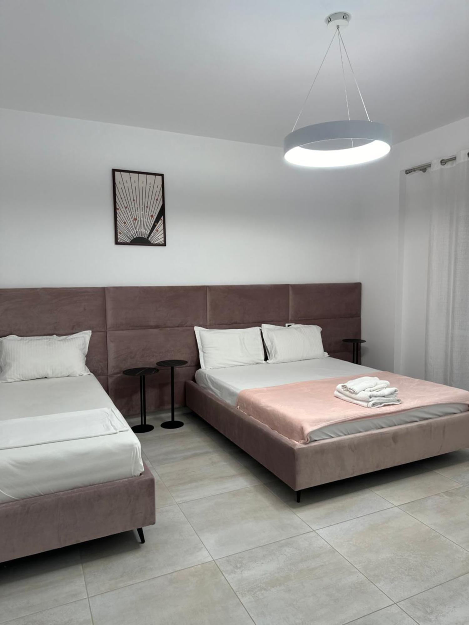 Lungomare Luxury Sea View Apartaments Vlorë Exterior foto