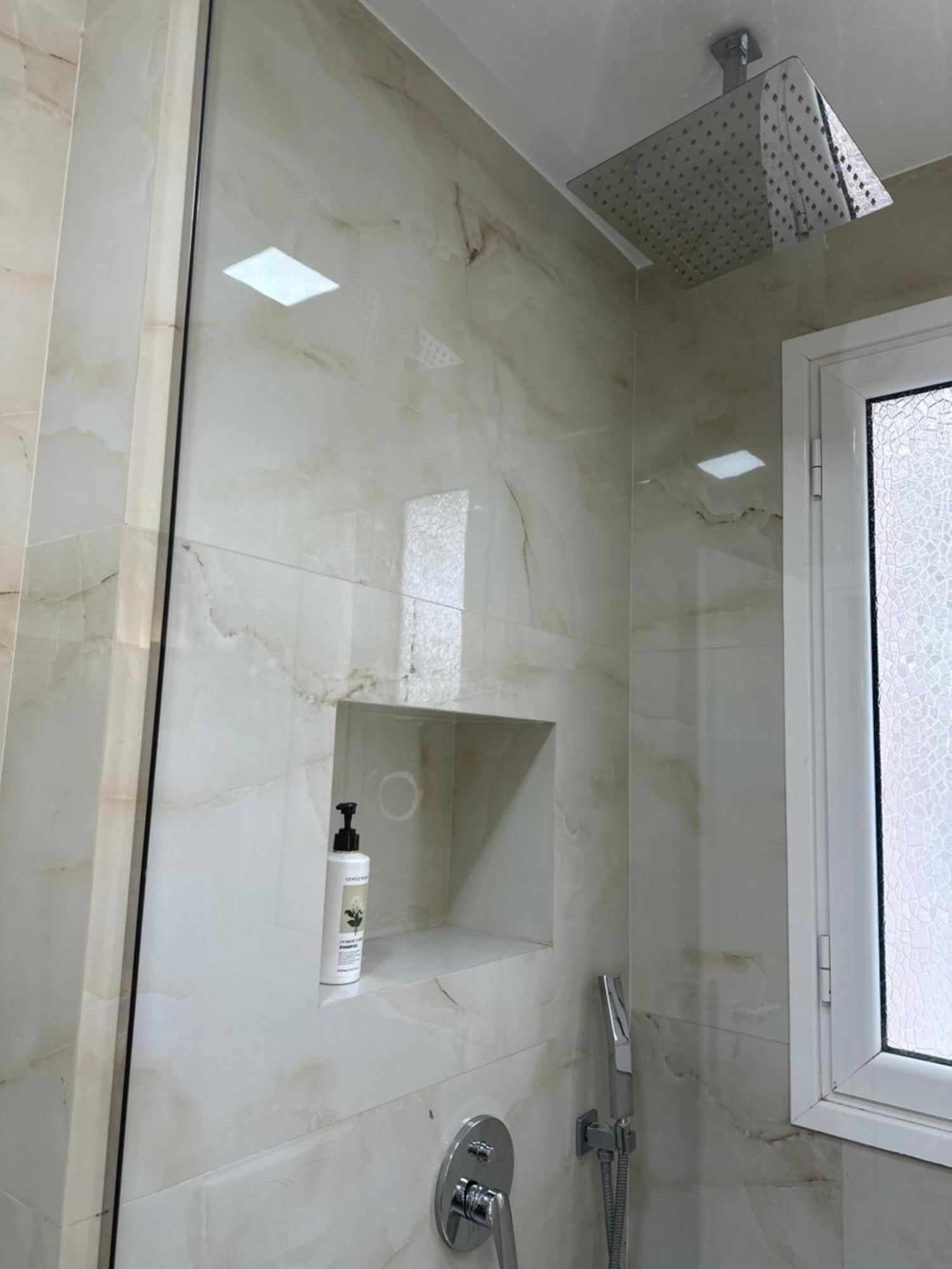 Lungomare Luxury Sea View Apartaments Vlorë Exterior foto