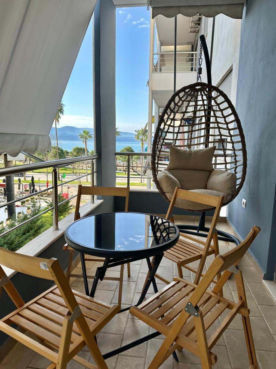 Lungomare Luxury Sea View Apartaments Vlorë Exterior foto