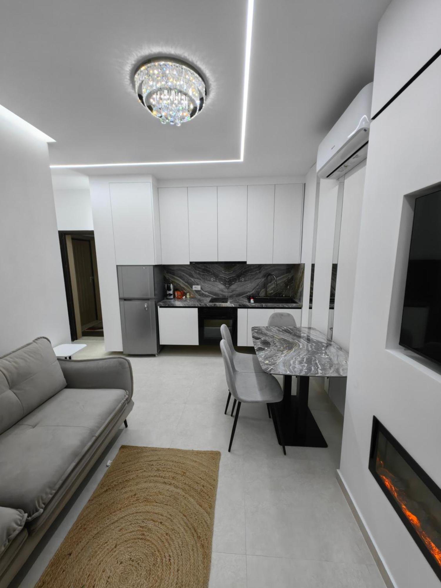 Lungomare Luxury Sea View Apartaments Vlorë Habitación foto